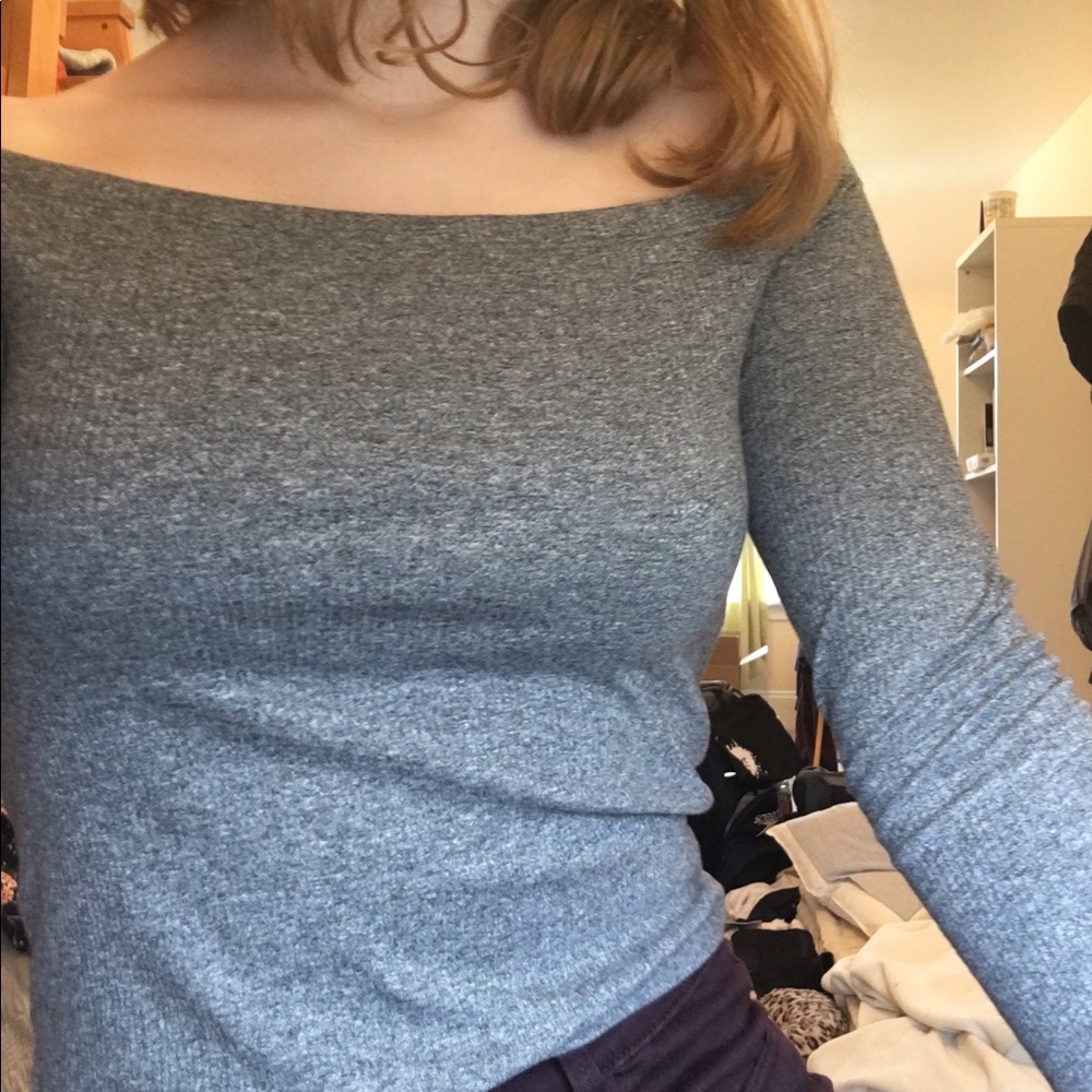 MUST GO: Off the shoulder top!